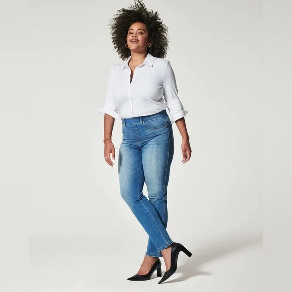 NWT SPANX Straight Leg Jeans Vintage Indigo size XLsize 14/16 20356R Jeans